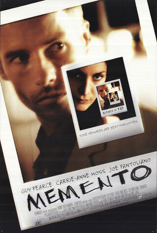 Memento (2001) Main Poster